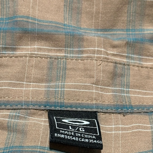 Oakley, Button-Up Shirt, Size L/G, Tan & Blue/White stripes - Picture 2 of 5